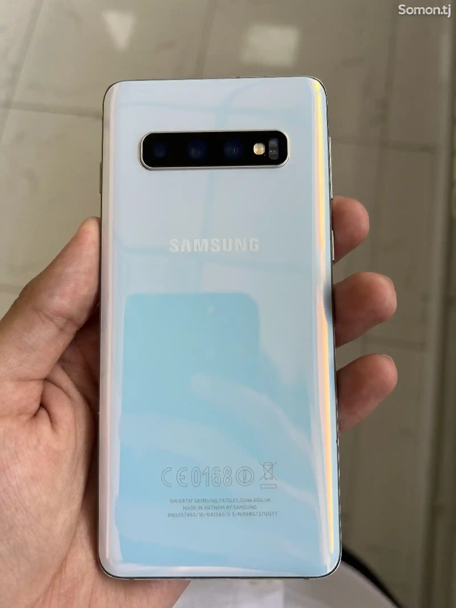 Samsung Galaxy S10-1