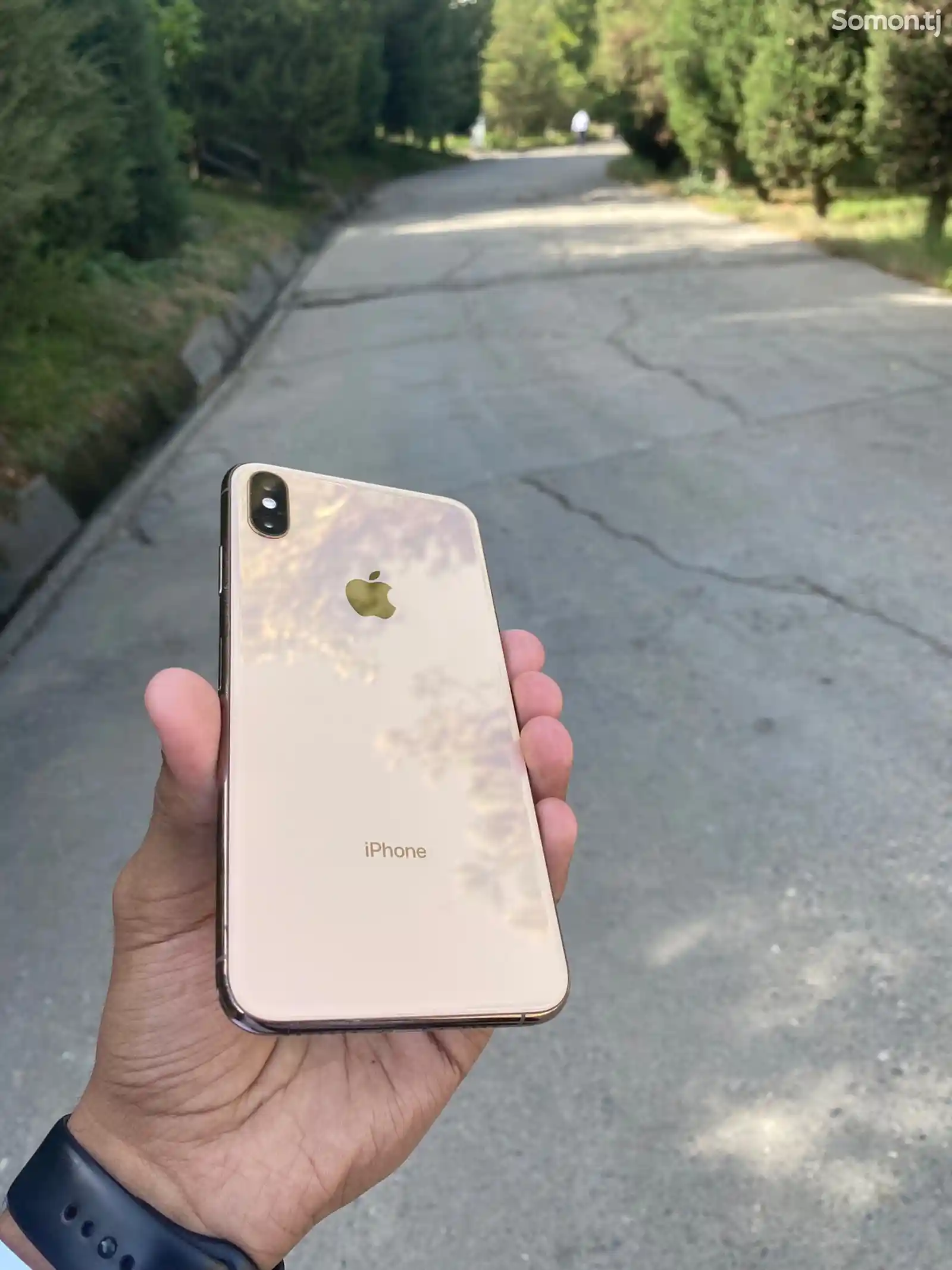 Apple iPhone Xs Max, 64 gb, Gold-1