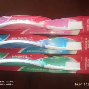 Зубная щётка