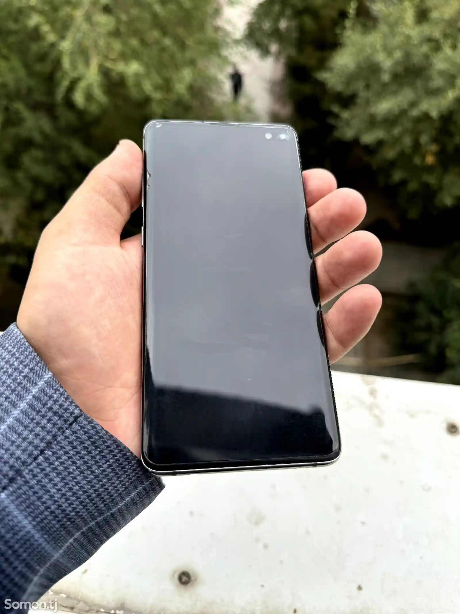 Samsung Galaxy S10+-2