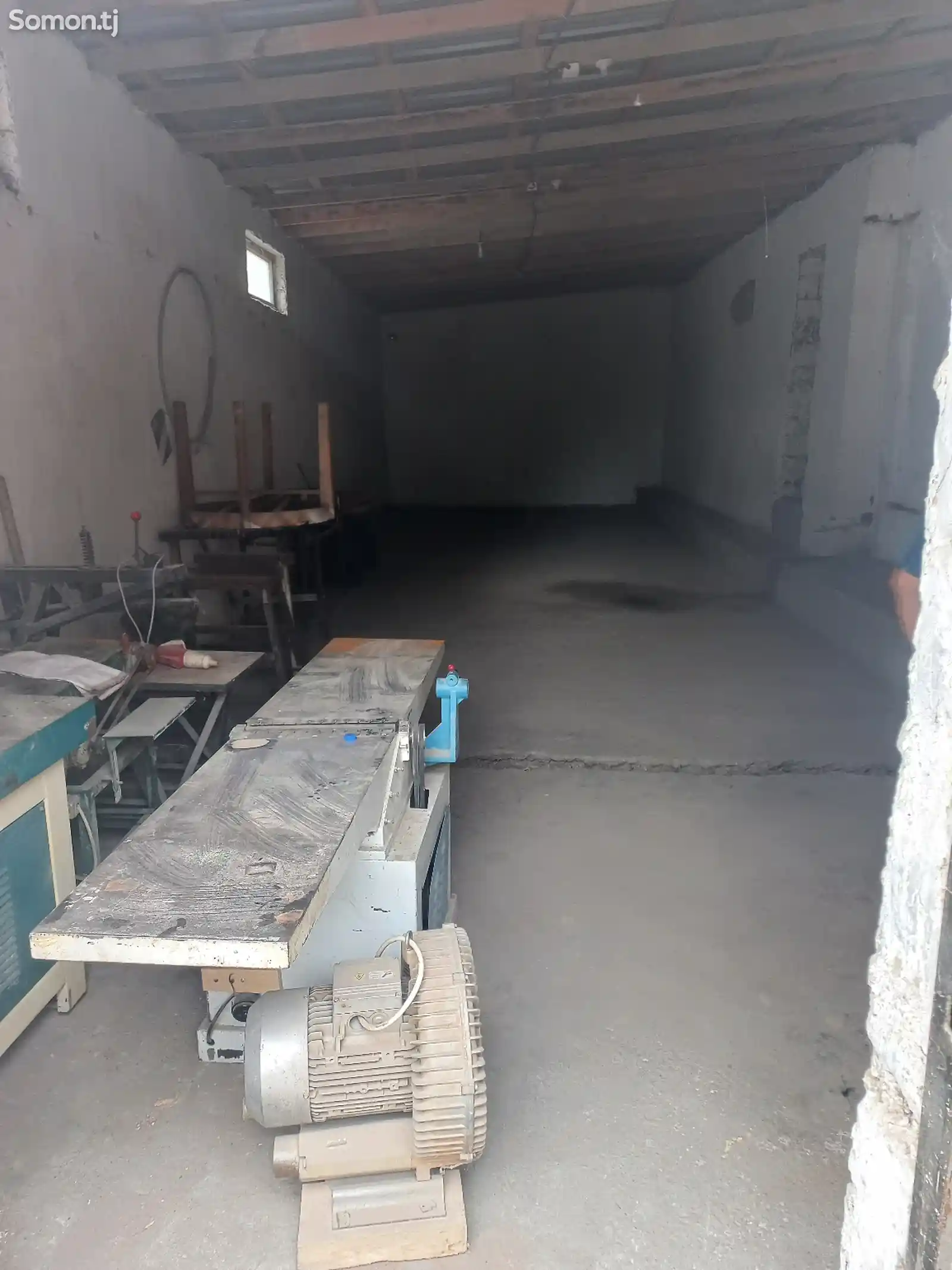 Помещение под склад, 75м², Aирдавси-1