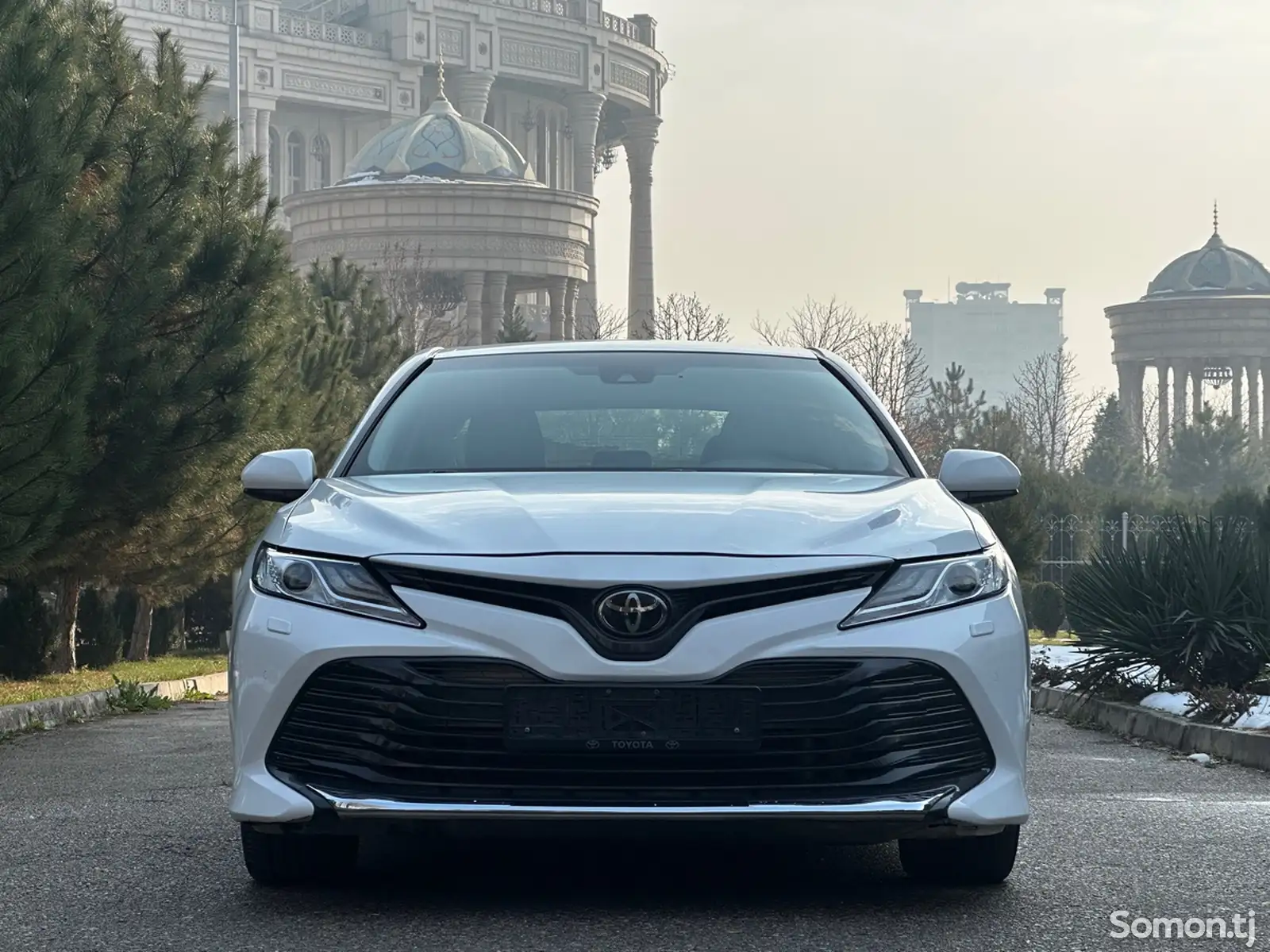 Toyota Camry, 2018-1