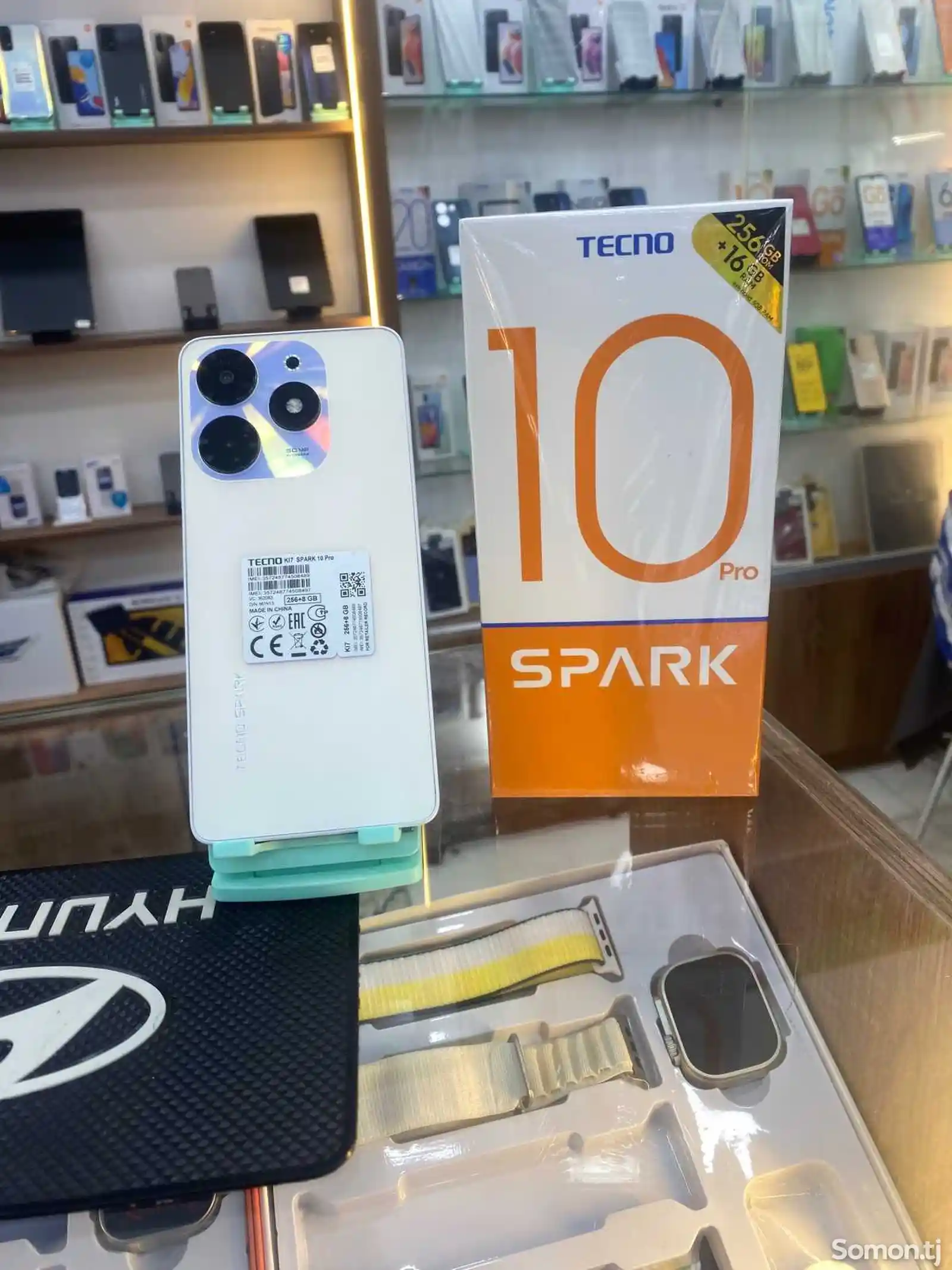Tecno Spark 10 Pro 8/256Gb-1