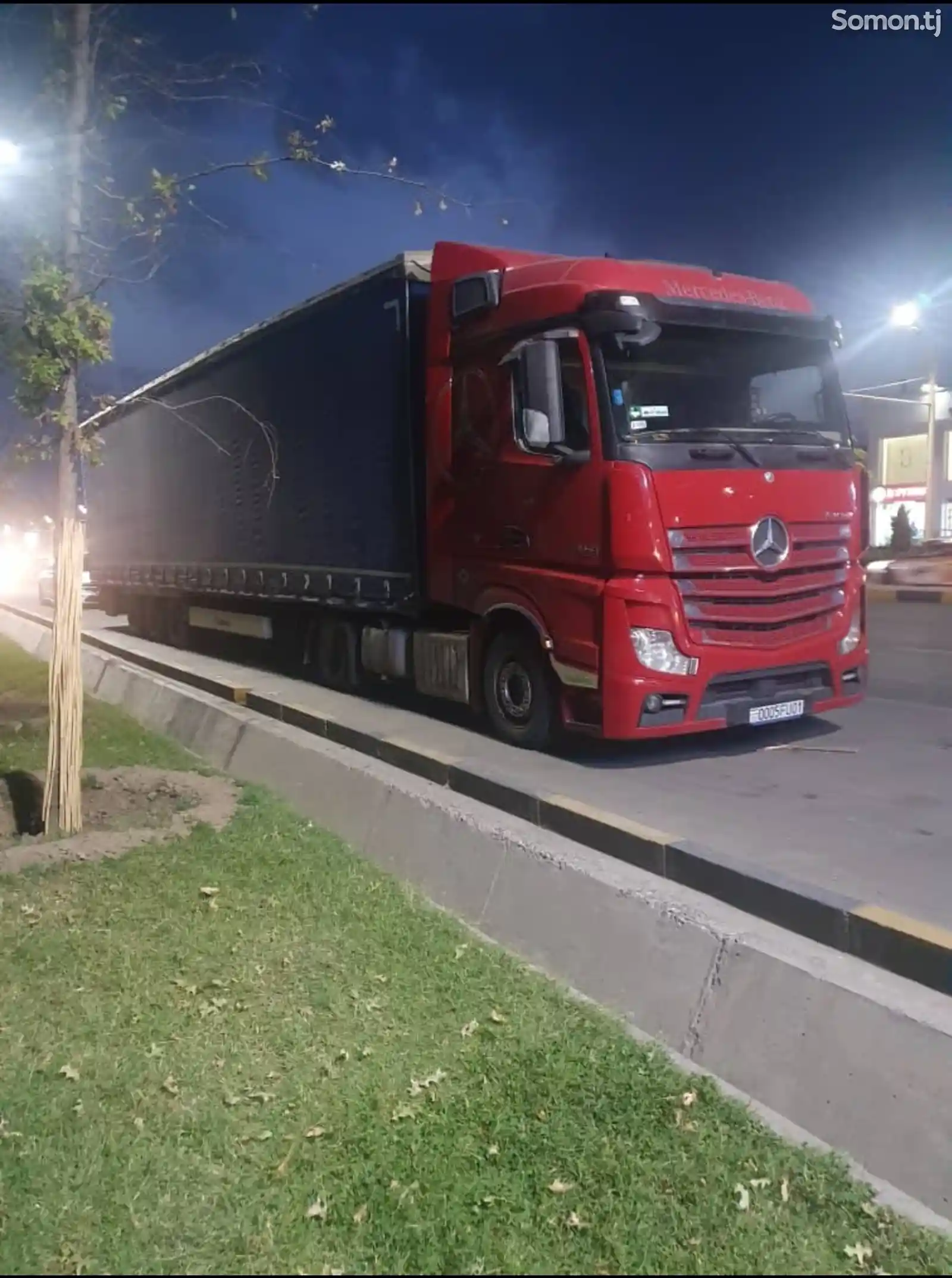 Седельный тягач Mercedes-Benz Actros, 2013-4