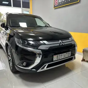 Mitsubishi Outlander, 2019