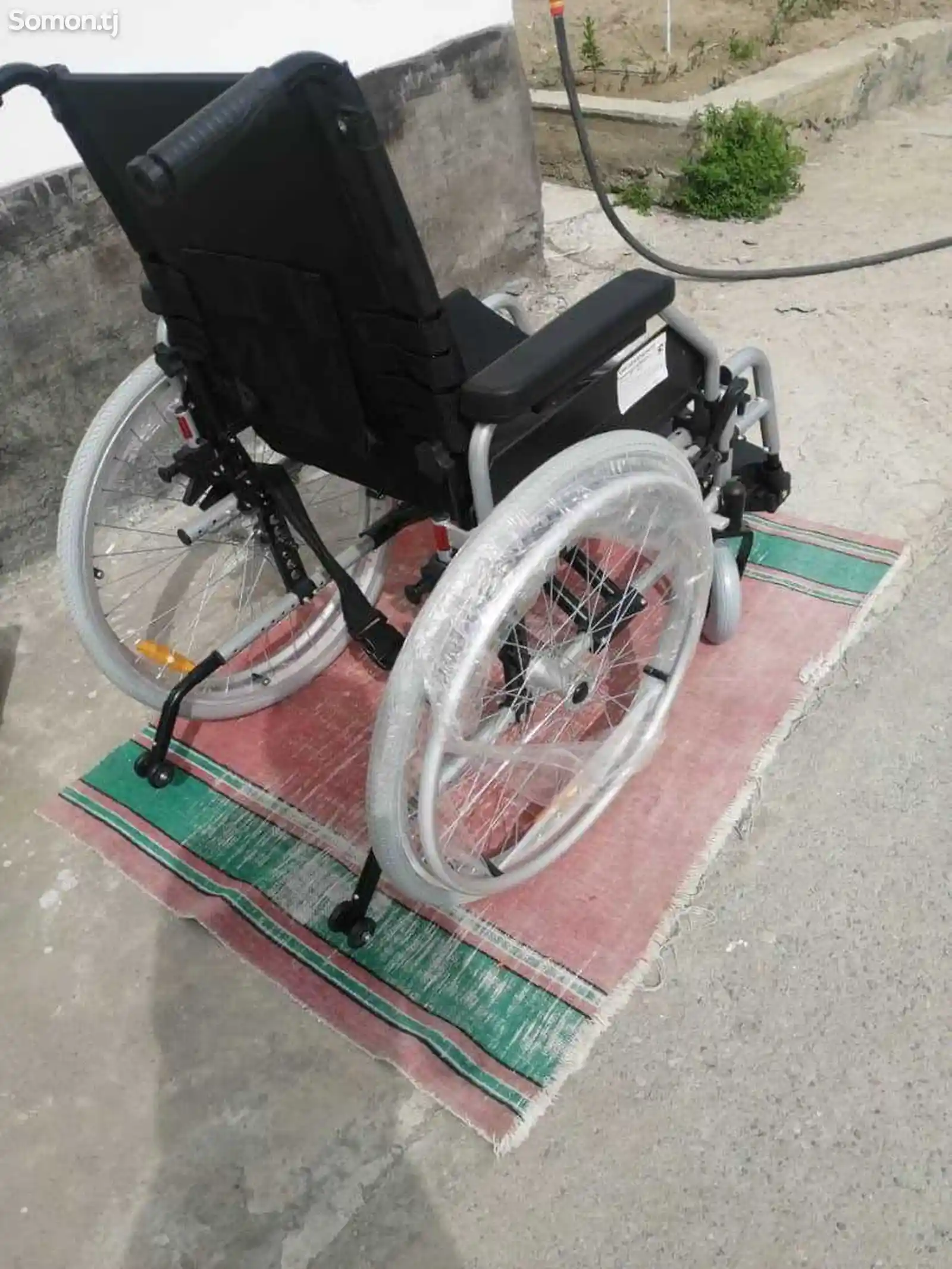 Инвалидное кресло-прогулочное-1