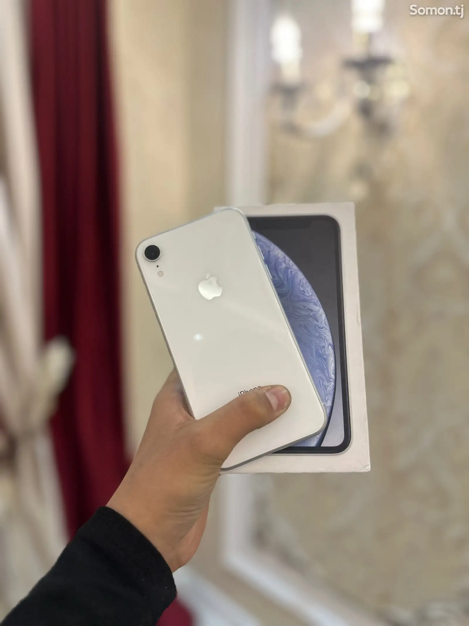 Apple iPhone Xr, 64 gb, White-1