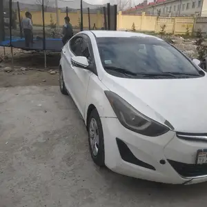 Hyundai Elantra, 2015