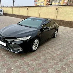 Toyota Camry, 2019