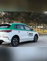 Аренда автомобиля BYD-3