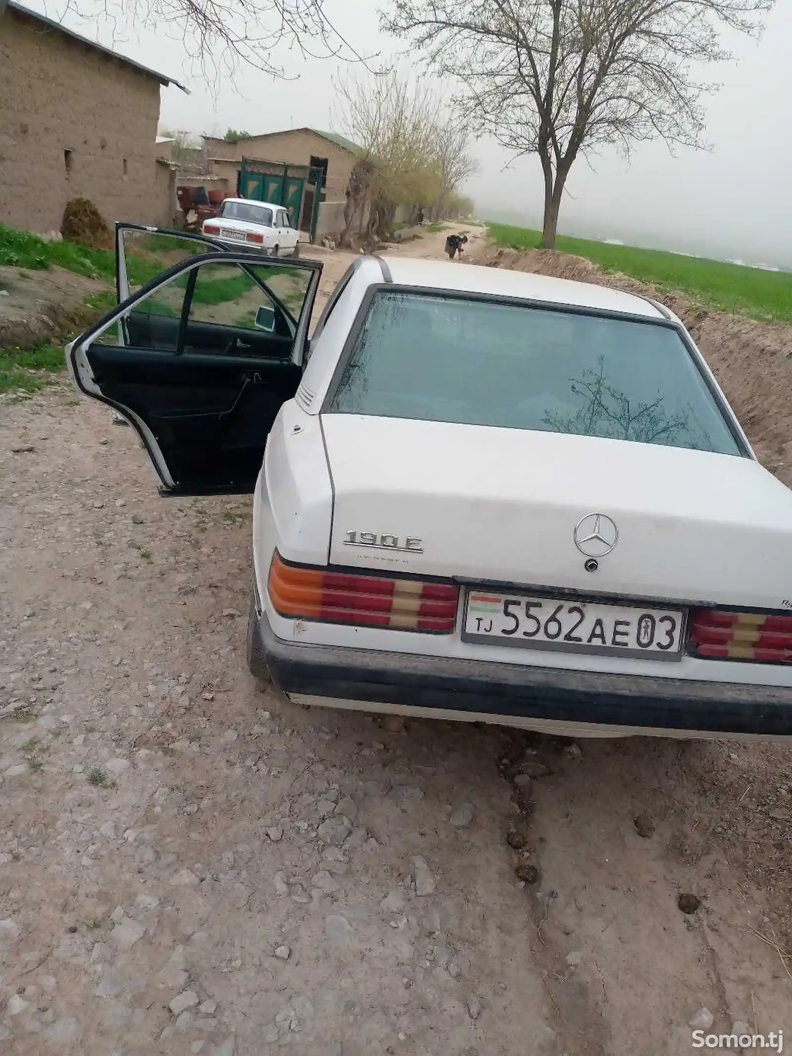 Mercedes-Benz W201, 1986-12