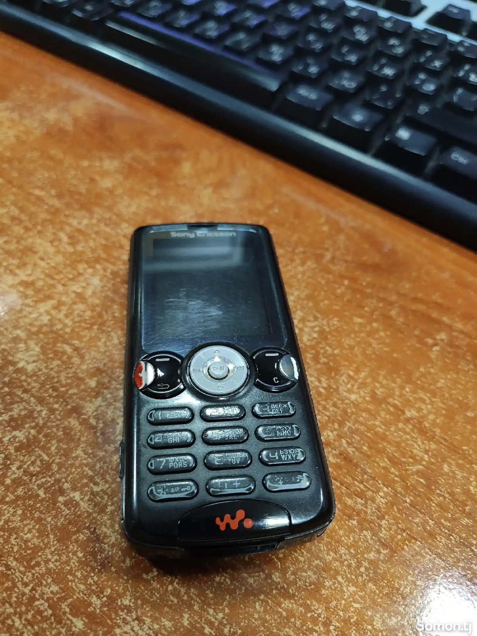 Sony Ericsson W810i-1