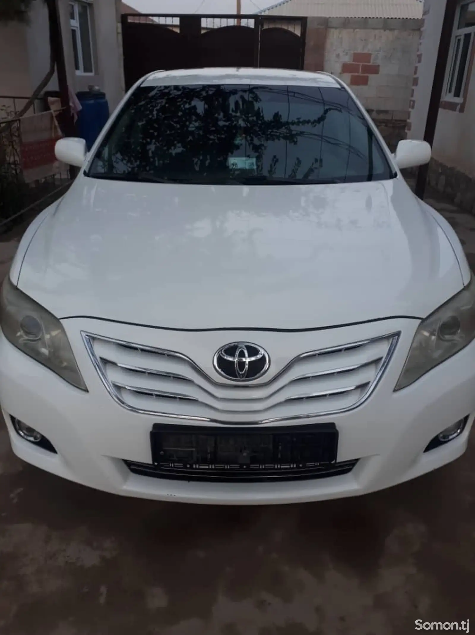 Toyota Camry, 2010-1