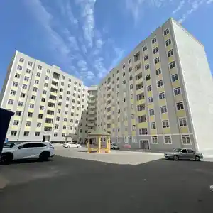 1-комн. квартира, 2 этаж, 60 м², 8 мкр