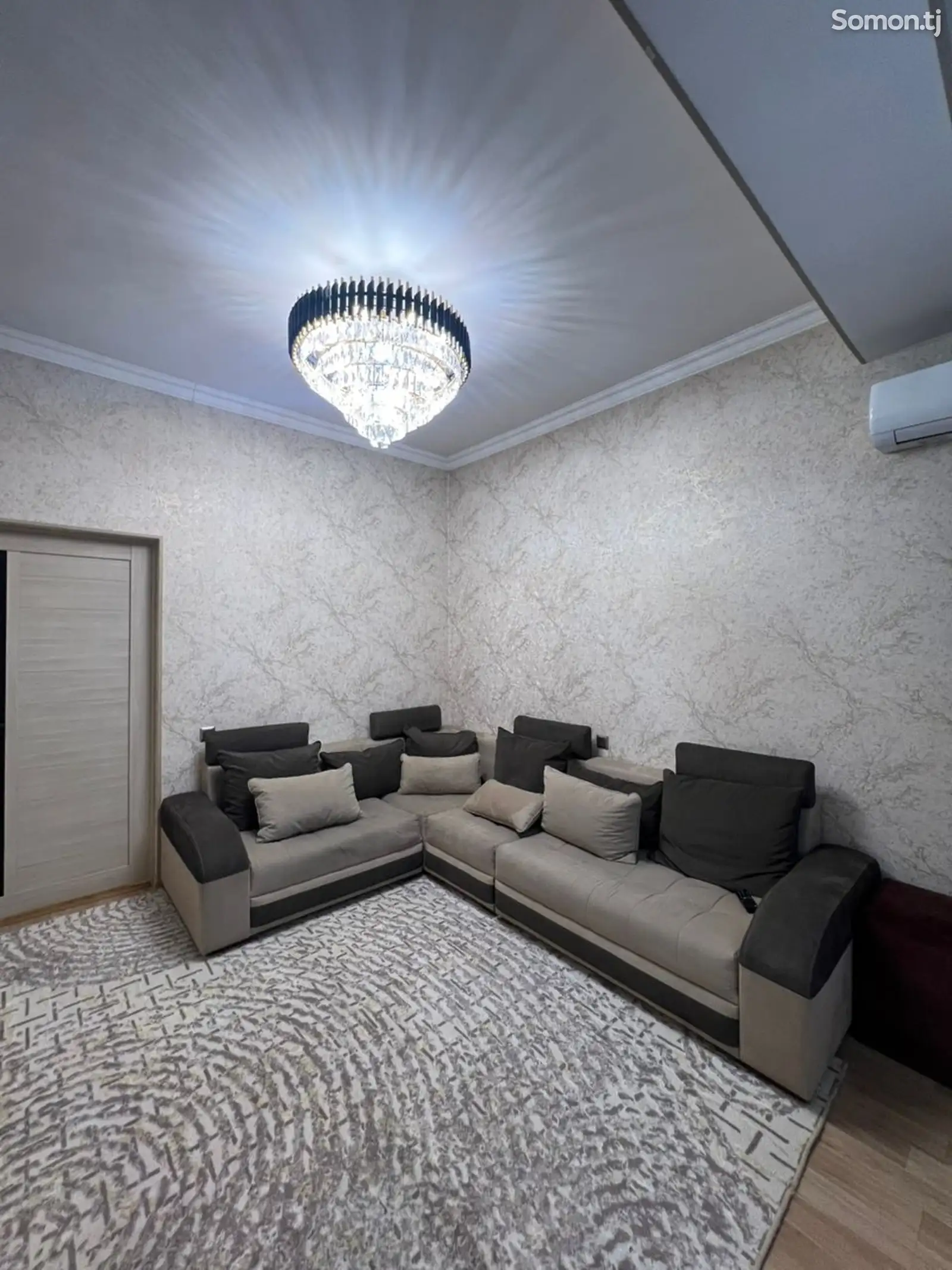 2-комн. квартира, 17 этаж, 50 м², Доми Форель(мости 46)-1