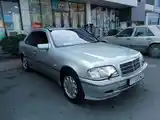 Mercedes-Benz C class, 2000-3