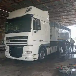 Седельный тягач DAF XF, 2012