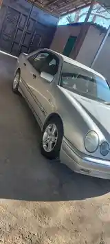 Mercedes-Benz E class, 1999-8