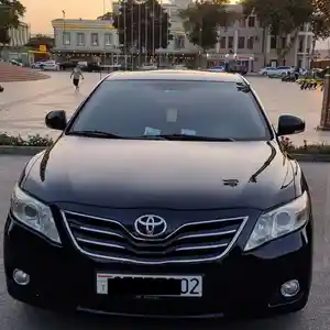 Toyota Camry, 2010