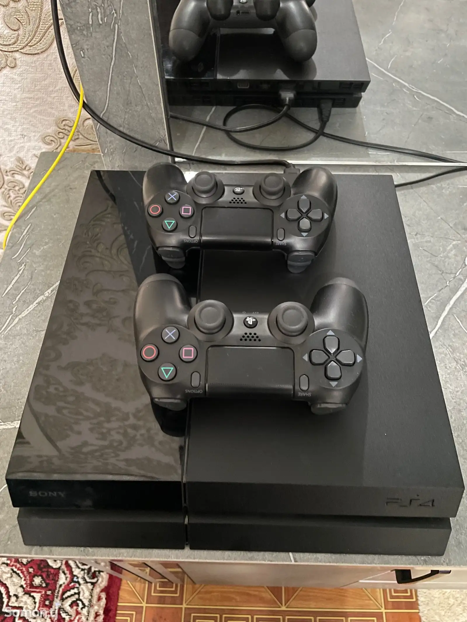 Игровая приставка Sony PlayStation 4-1