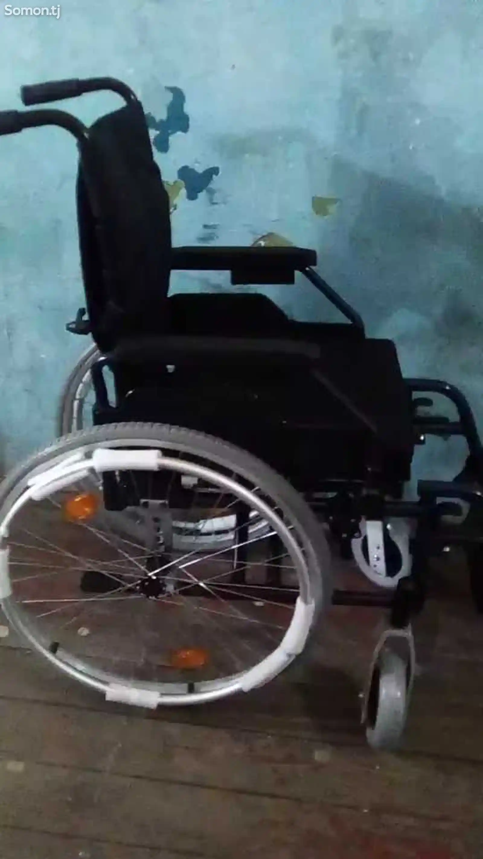 Инвалидное кресло-каталка-2