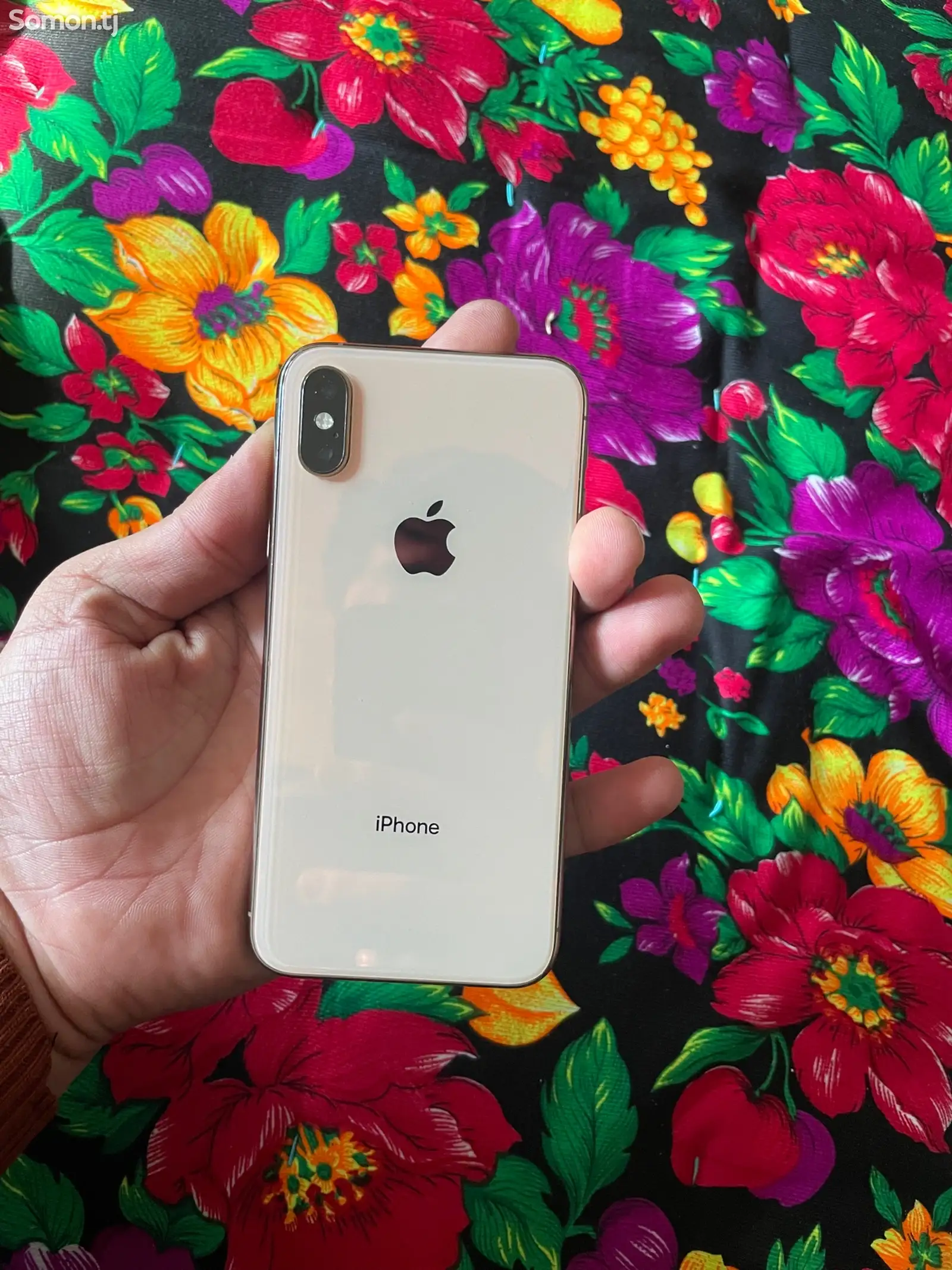 Apple iPhone Xs, 64 gb, Gold-1