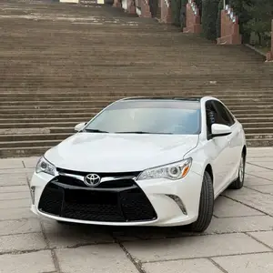 Toyota Camry, 2015