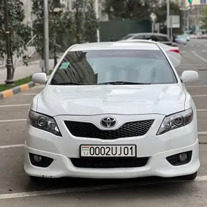 Toyota Camry, 2010