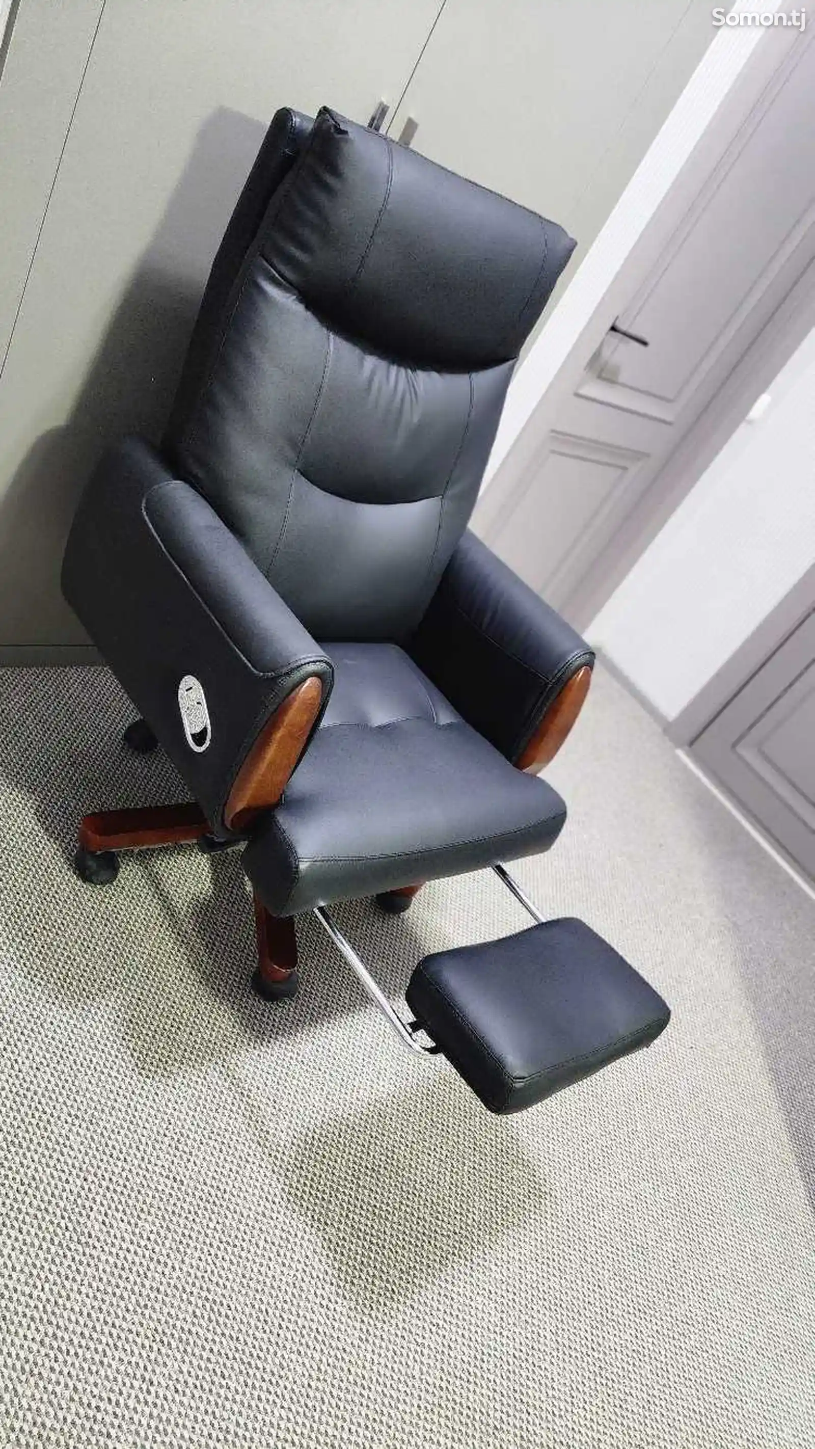 Кресло для офисов-2