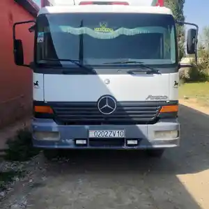 Бортовой грузовик Mercedes-Benz Atego, 2000