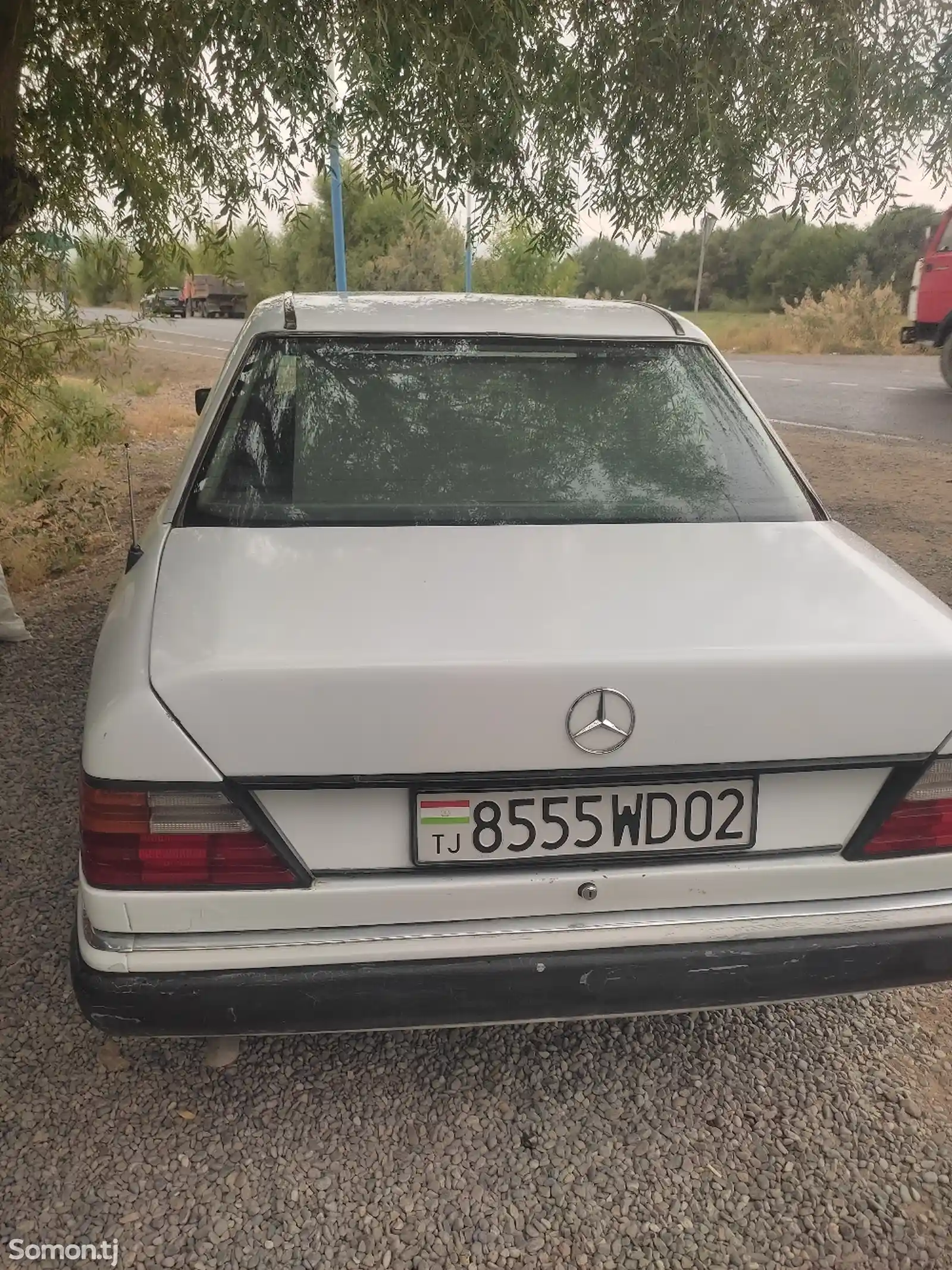 Mercedes-Benz W124, 1992-3