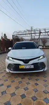 Toyota Camry, 2020-8