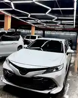 Toyota Camry, 2018-5