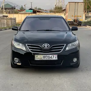 Toyota Camry, 2010