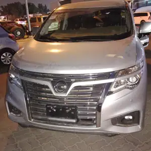 Nissan Elgrand, 2014