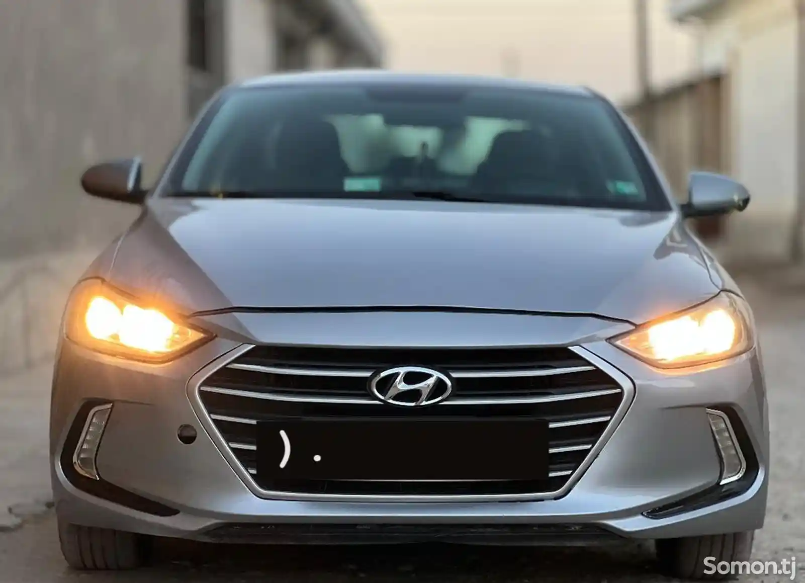 Hyundai Elantra, 2017-1