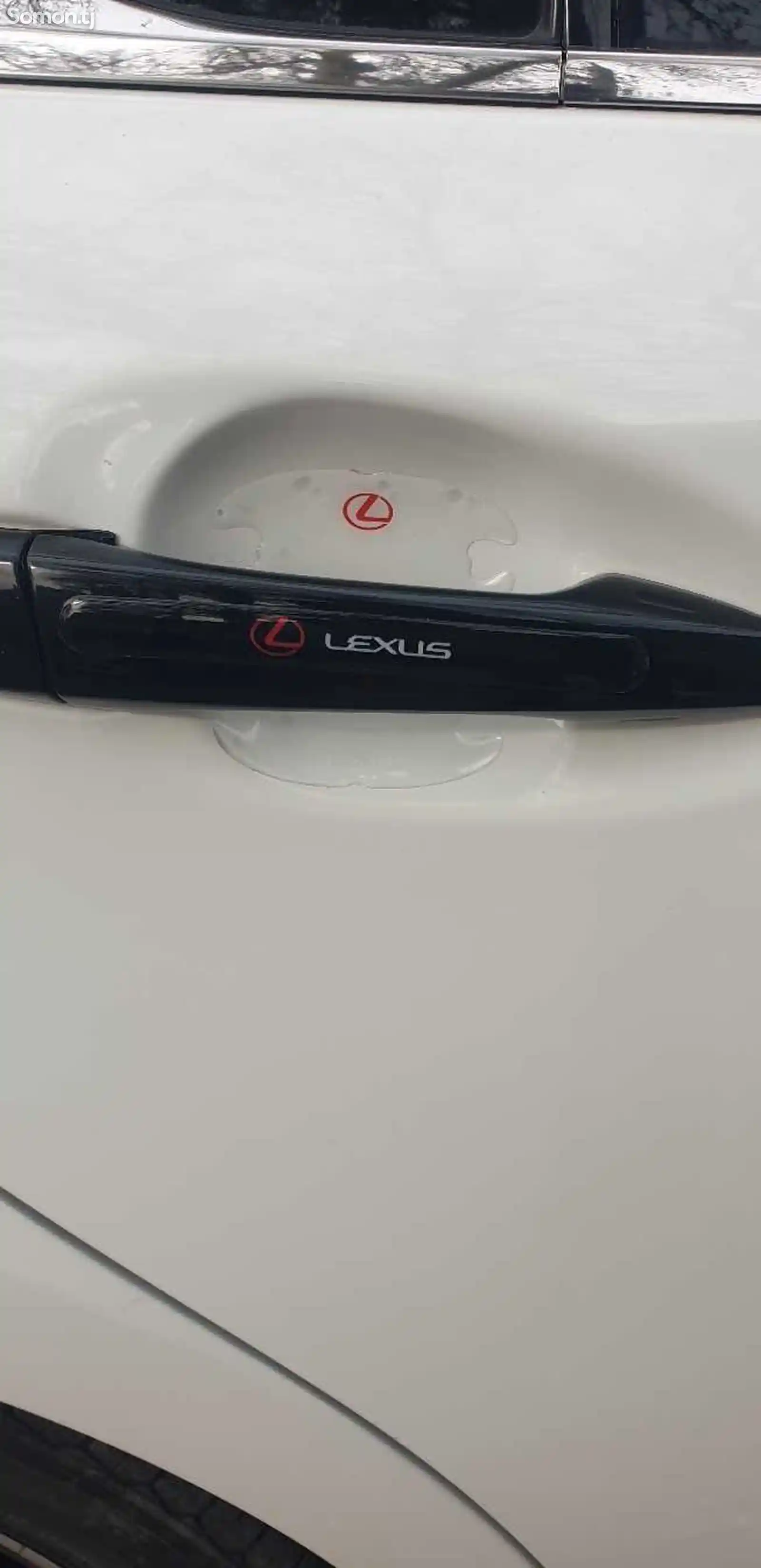 Защитная наклейка на ручки дверей Lexus-1