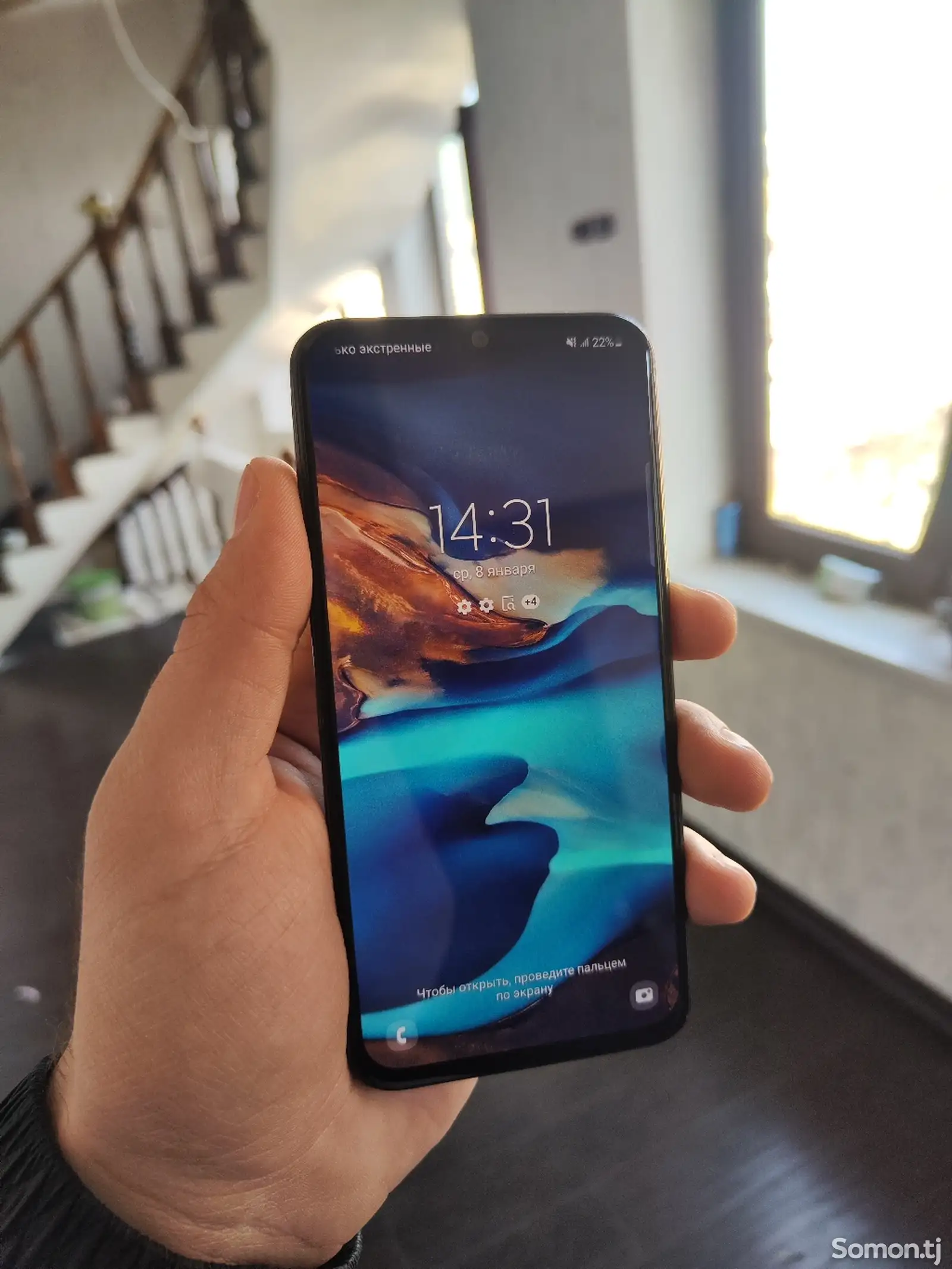 Samsung Galaxy A40, 64gb-1