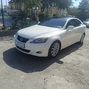 Lexus IS series, 2007