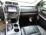 Toyota Camry, 2015-8