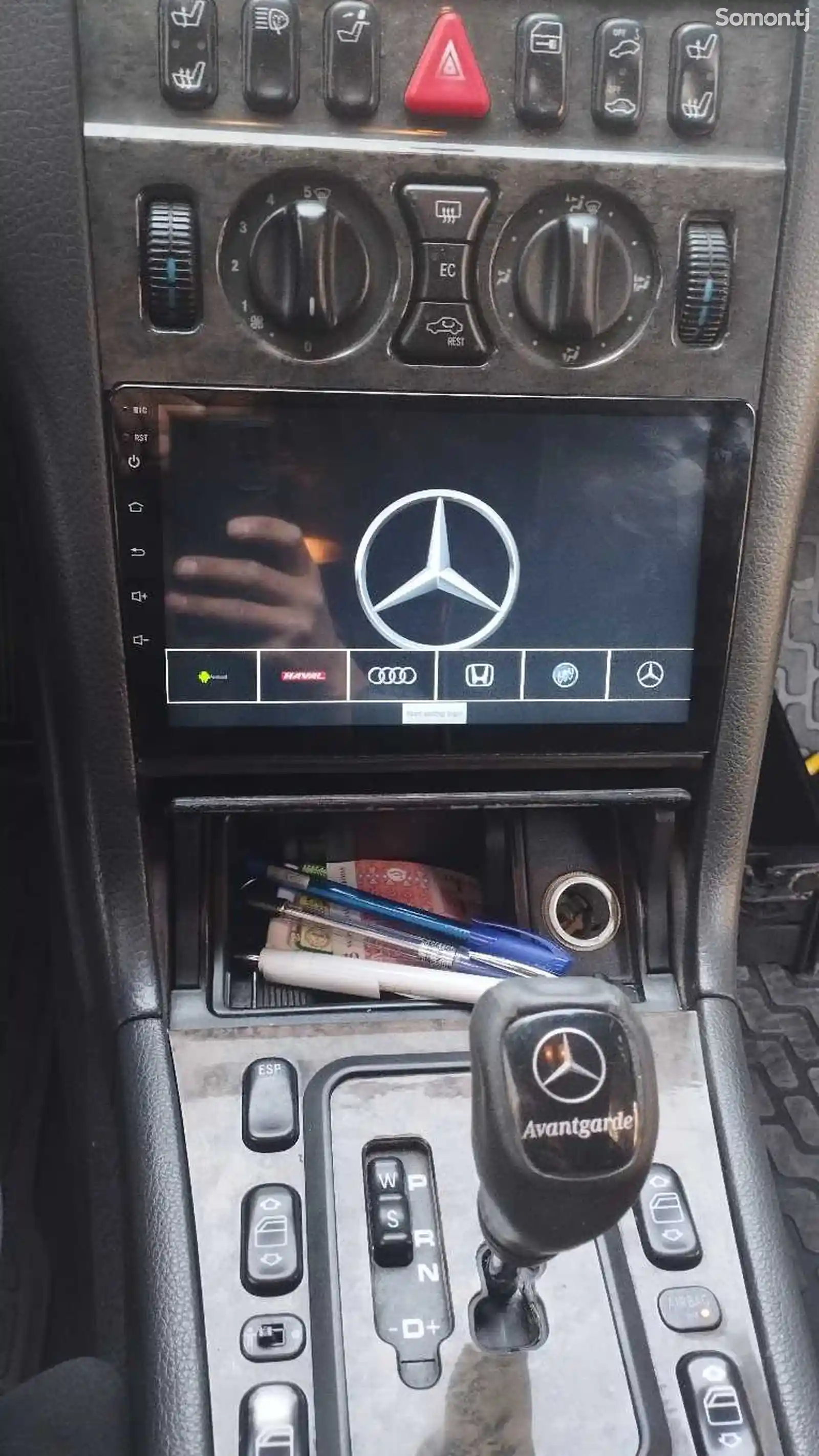 Штатная магнитола для Mercedes-Benz-1