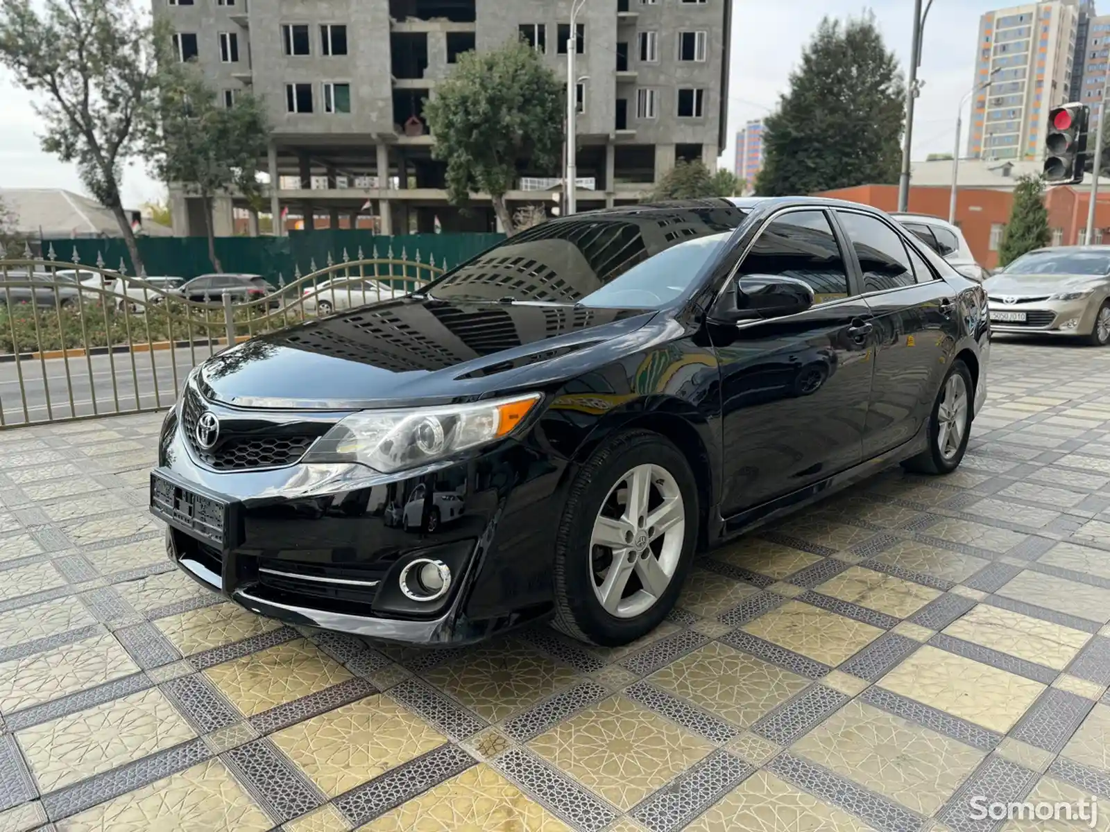 Toyota Camry, 2012-1