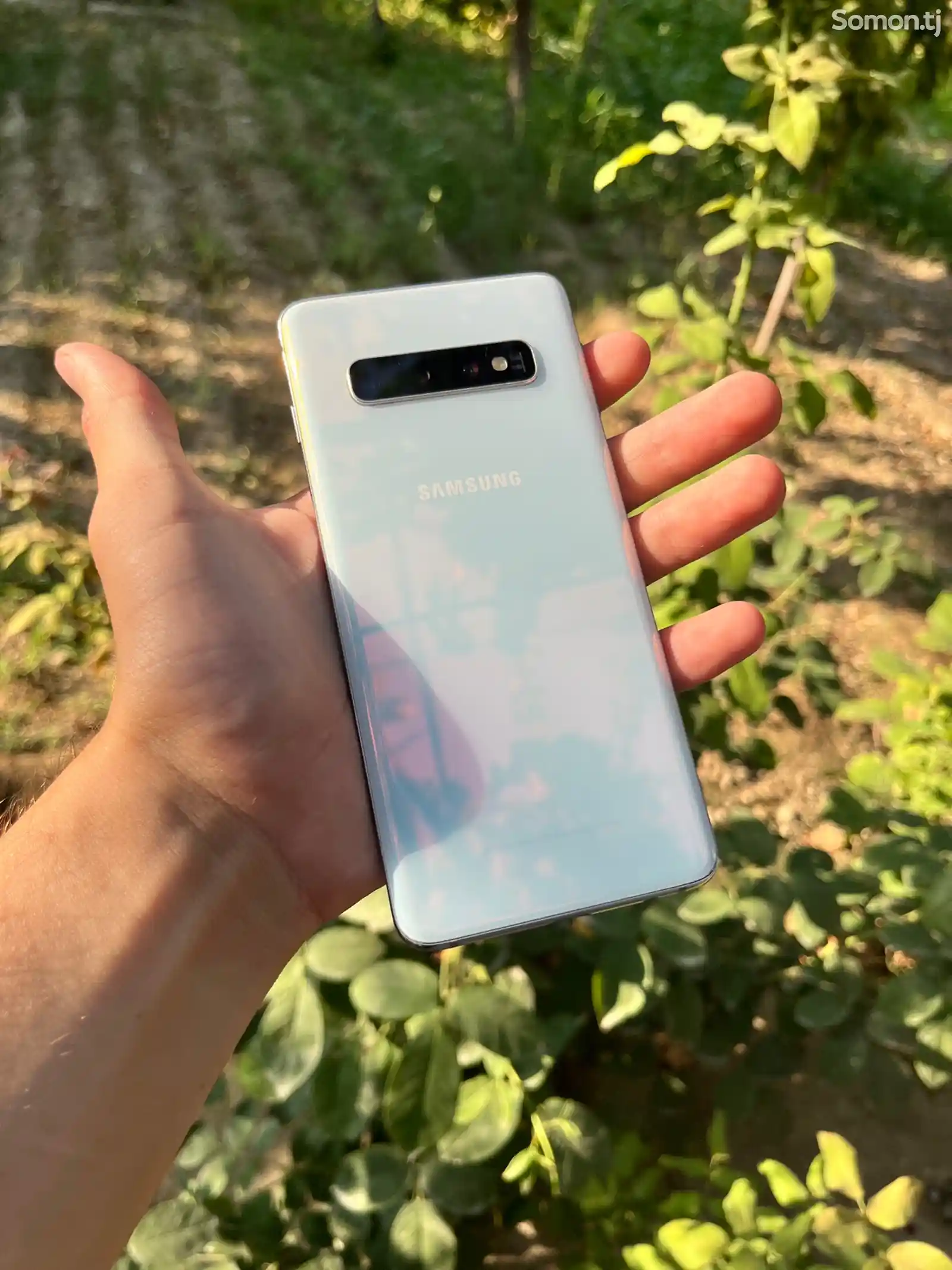 Samsung Galaxy S10 Duos-1