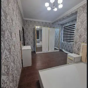 2-комн. квартира, 6 этаж, 71м², Универмаг