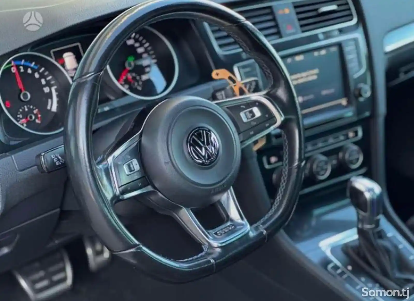 Volkswagen Golf, 2016-9