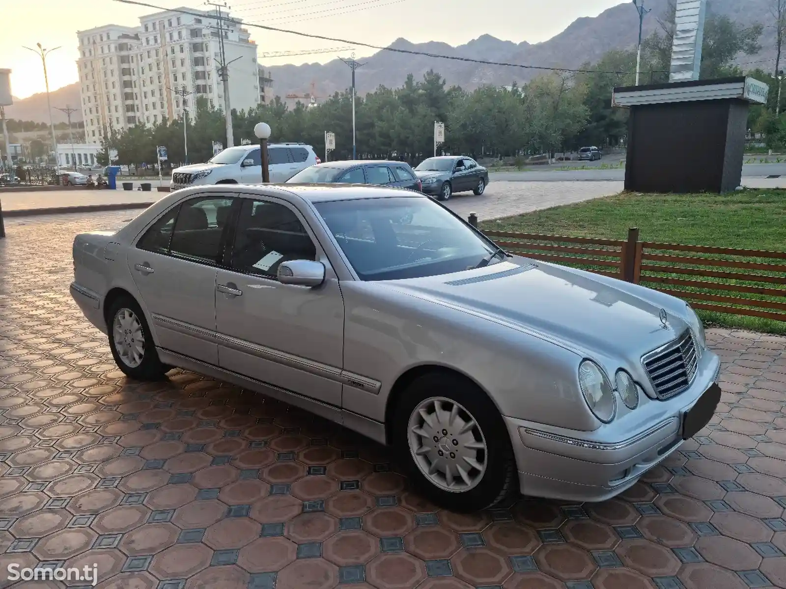 Mercedes-Benz E class, 2000-3