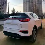 Hongqi E-HS3, 2019-8