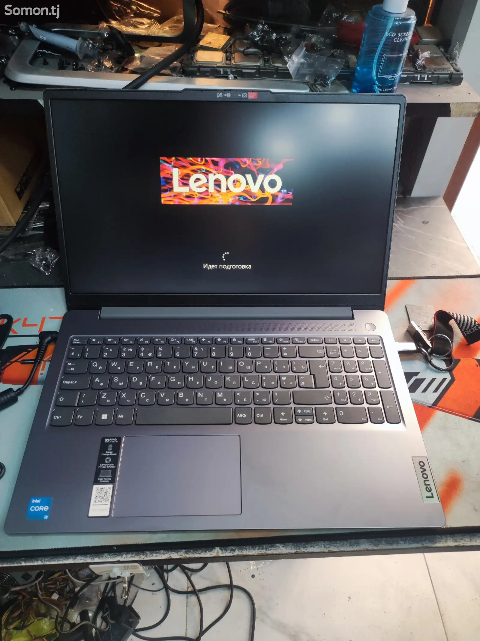 Ноутбук Lenovo i3 13 Поколение 8GB RAM SSD 256GB-1