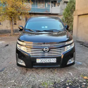 Nissan Elgrand, 2014