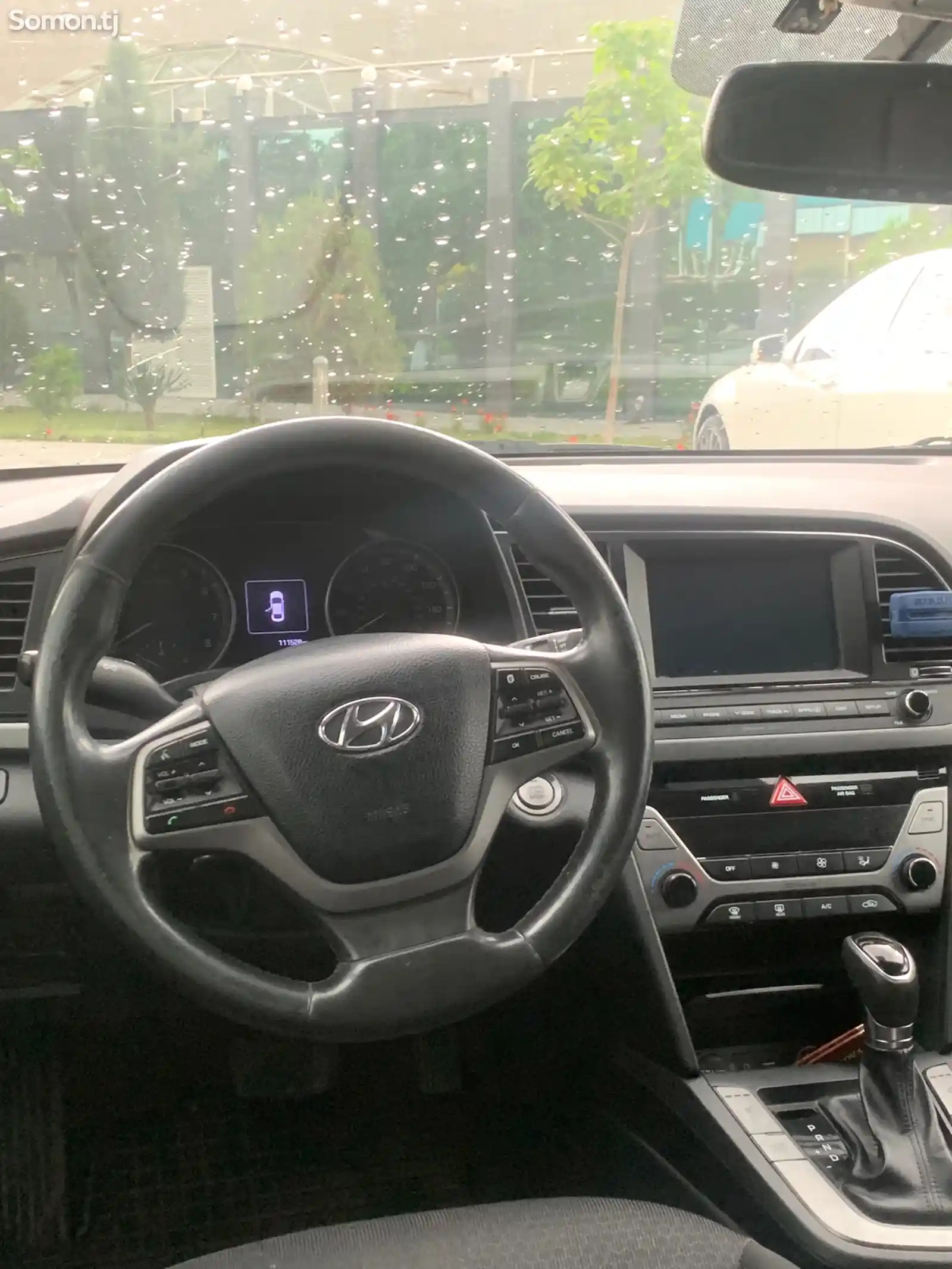 Hyundai Elantra, 2017-5